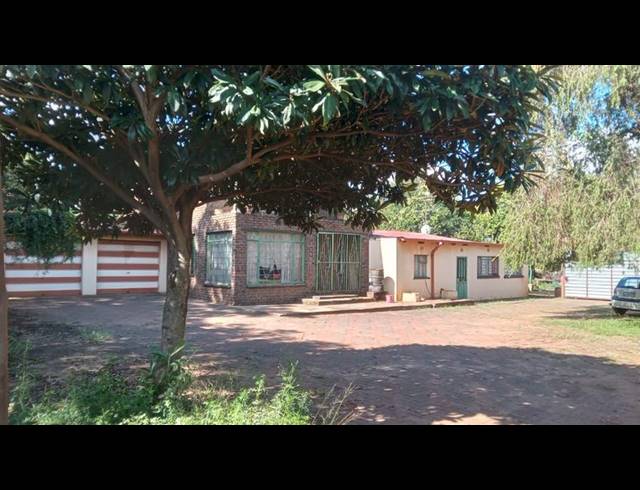 5 BEDROOM HOUSE FOR SALE IN MEYERTON PARK